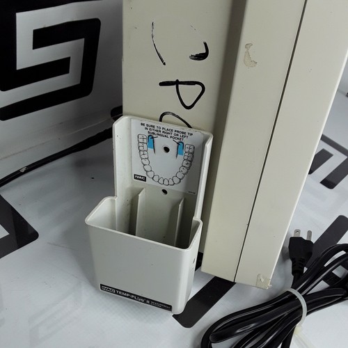 Used Mindray Datascope Accutorr Plus Patient Bedside Vitals Monitor  0998-00-0444-J31