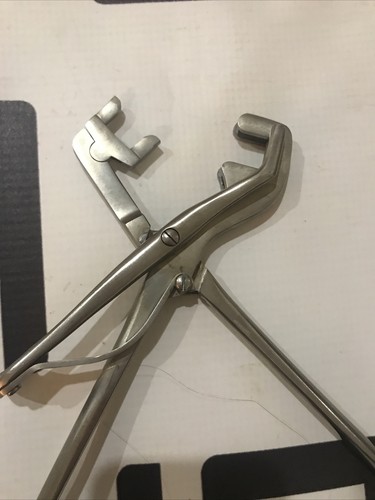 Used V. Mueller SU-10085 Stainless Steel  30 Day Warranty SU10085