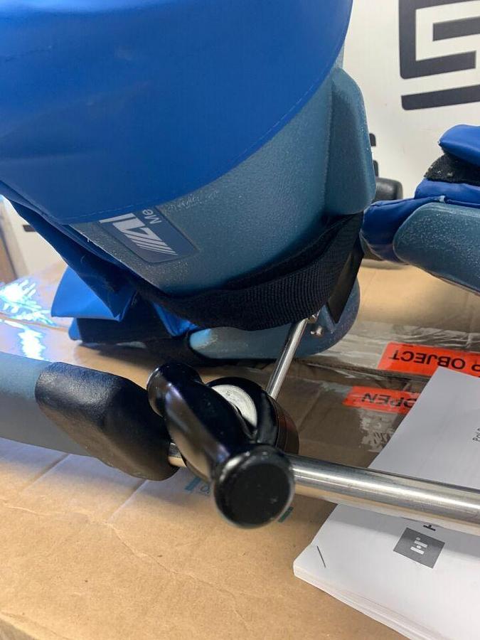 Used Stirrup Set Left   Right   Integrated Surgical Table Clamp