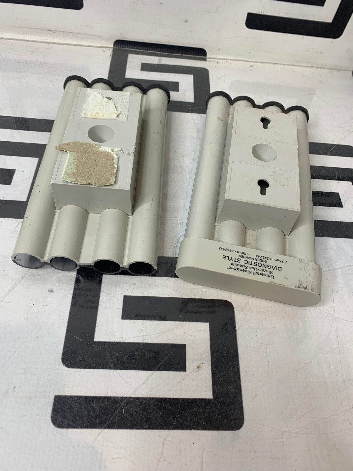 Used Welch Allyn 52100 KleenSpec Dispenser Specula 2.5mm 4mm Diagnostic Style 2 pcs.