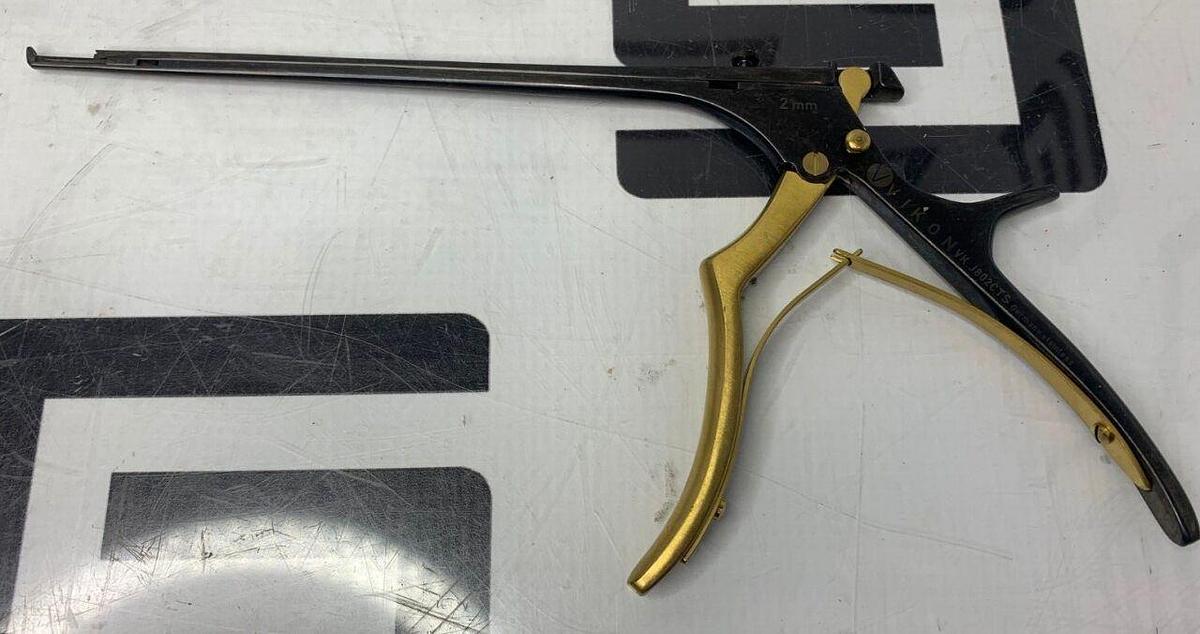 Used 40 Deg 2mm Quick Release Kerrison Rongeur