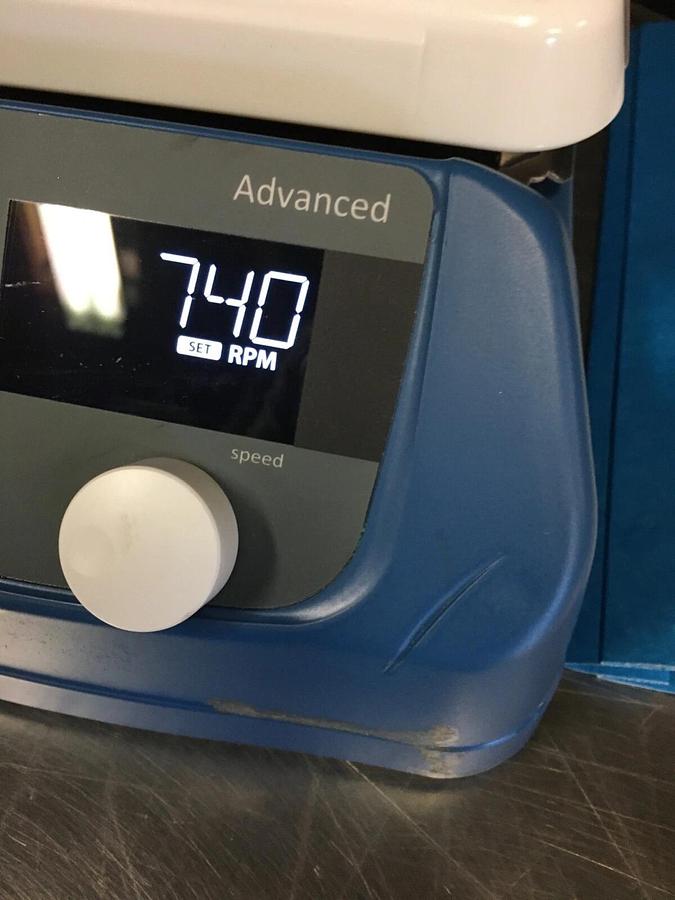 Used VWR Advanced Magnetic Hotplate Stirrer 7 x 7 120v Ceramic 76447-052