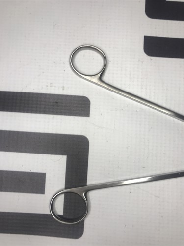 Used V. Mueller VINI CH5677-9 Scissors 30 Day Warranty CH 5677-9