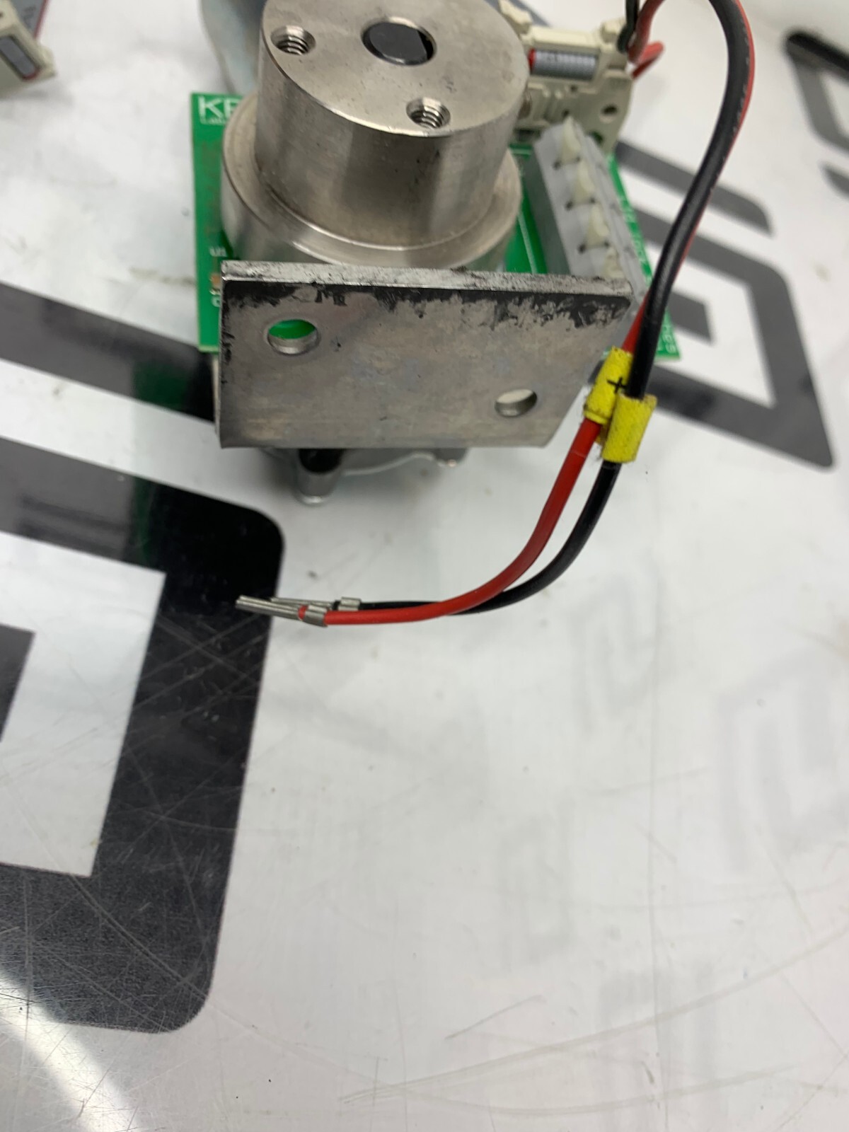 Used Thermo Sorvall LEGEND RT Centrifuge Door Lid Latch Assembly Lock 20149 56774-1