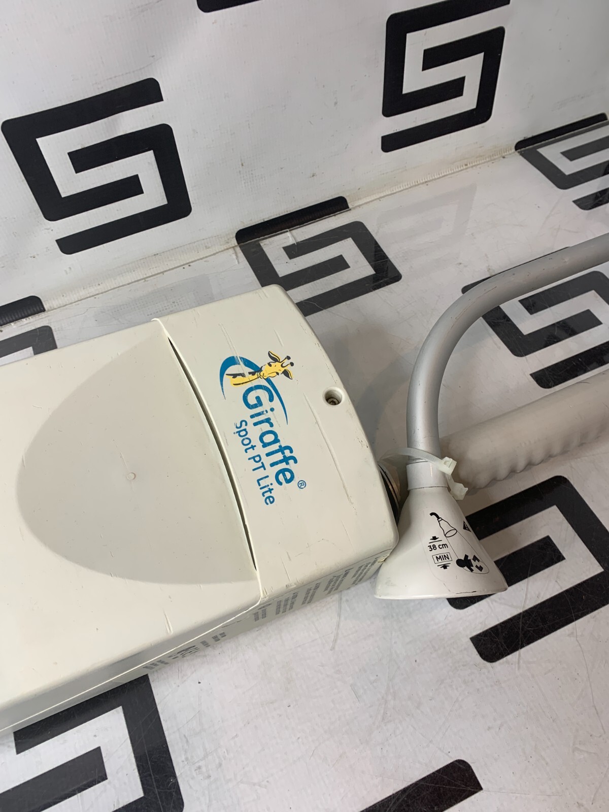 Used Ohmeda Giraffe Spot PT Lite Phototherapy Bili Light System 6600-0833-800 NO BULB