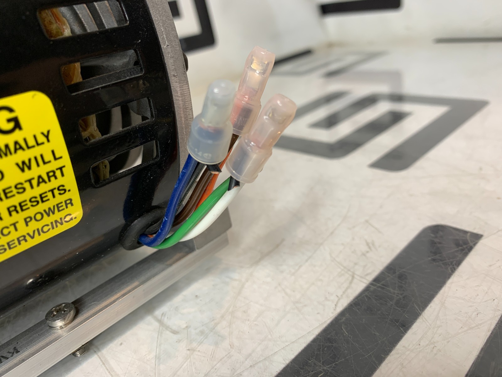 Used GAST 74R130-P101D-H203X Vacuum Piston Pump FASCO 185B1 7185-0229 1/4HP 100PSIG