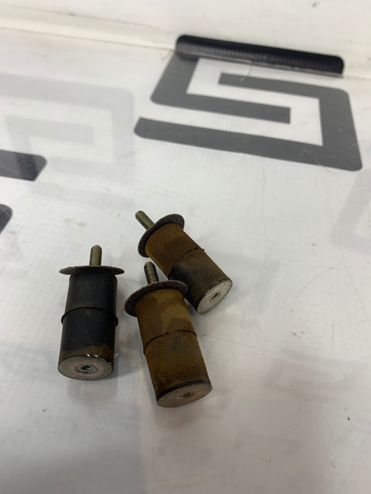 Used AV Mounts for Eppendorf 5417C 5417R Motor Rubber Anti Vibration Set of 3