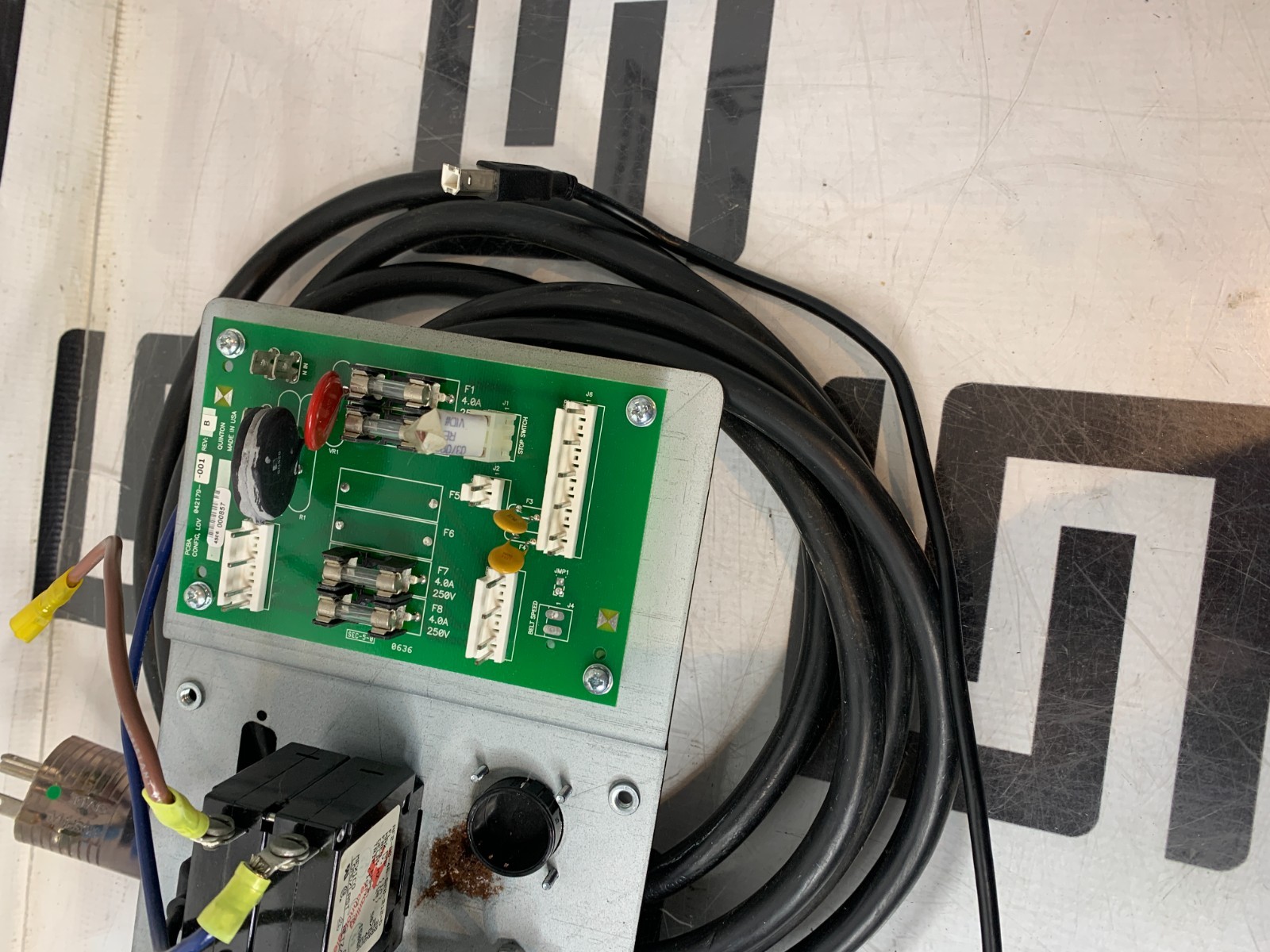 Used QUINTON Medtrack CR-60 TM55 Treadmill P/N 042179-001 PCBA ASSY CONFIG PLATE LOV