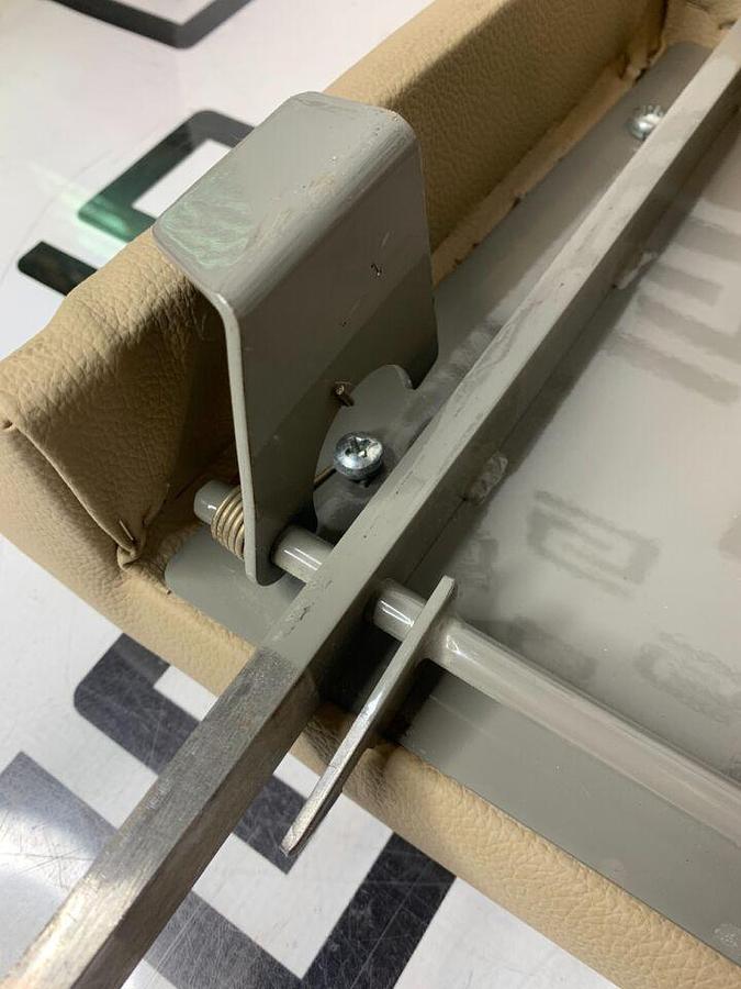 Used 119 Ritter Evolution 75 Exam Table