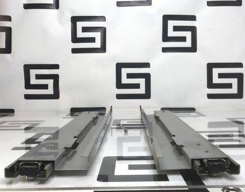 Used Metro LifeLine Emergency Crash Cart Model LEC51 Top Drawer 4in. With Tracks