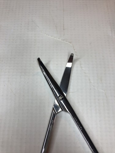 Used V. Mueller SU 1920 Scissors 30 Day Warranty SU1920