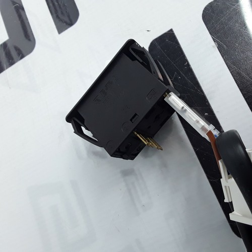 Used Beckman Allegra X-22  Power Switch W/ Integrated Circuit Breaker 392236 WARRANTY