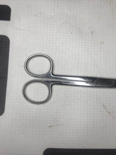 Used V. Mueller SU 1722  XMRI 06 Scissors 30 Day Warranty SU1722