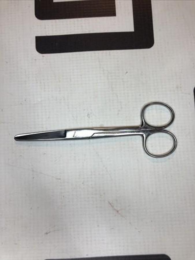 Used V. Mueller SU1722 XMRX 02 Scissors 30 Day Warranty SU1722