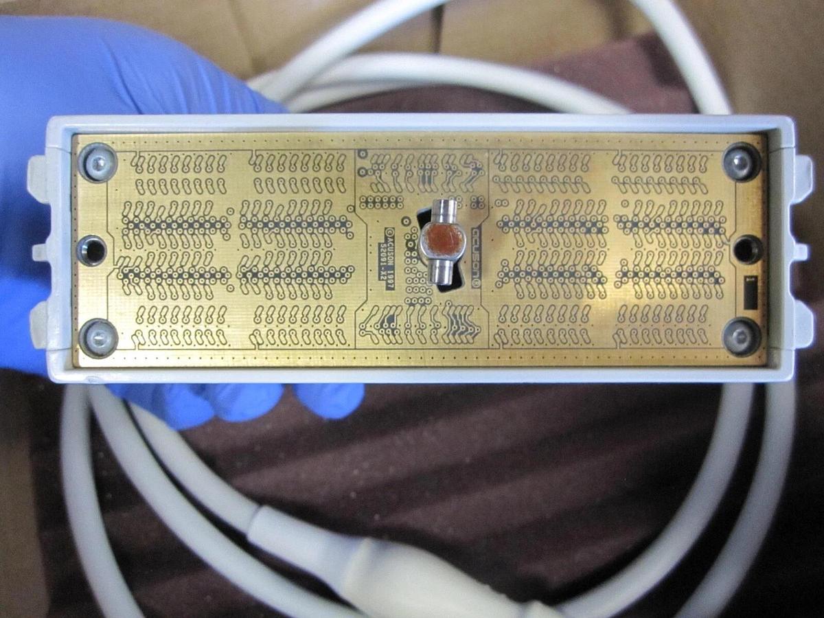 Used AS IS Siemens Acuson 8V5 Linear Array Ultrasound Transducer Probe