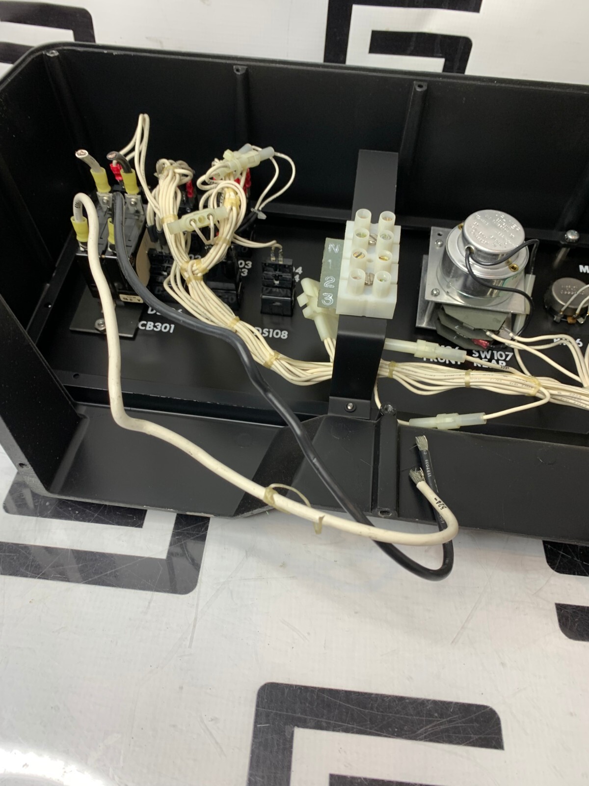 Used SORVALL 74040 FRONT CONSOLE PANEL ASSY HOUSING FOR RC-5B SUPERSPEED CENTRIFUGE