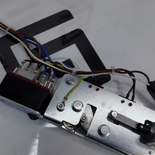 Used Beckman Allegra X-22 X22R Centrifuge Lid Latch Assembly 365972