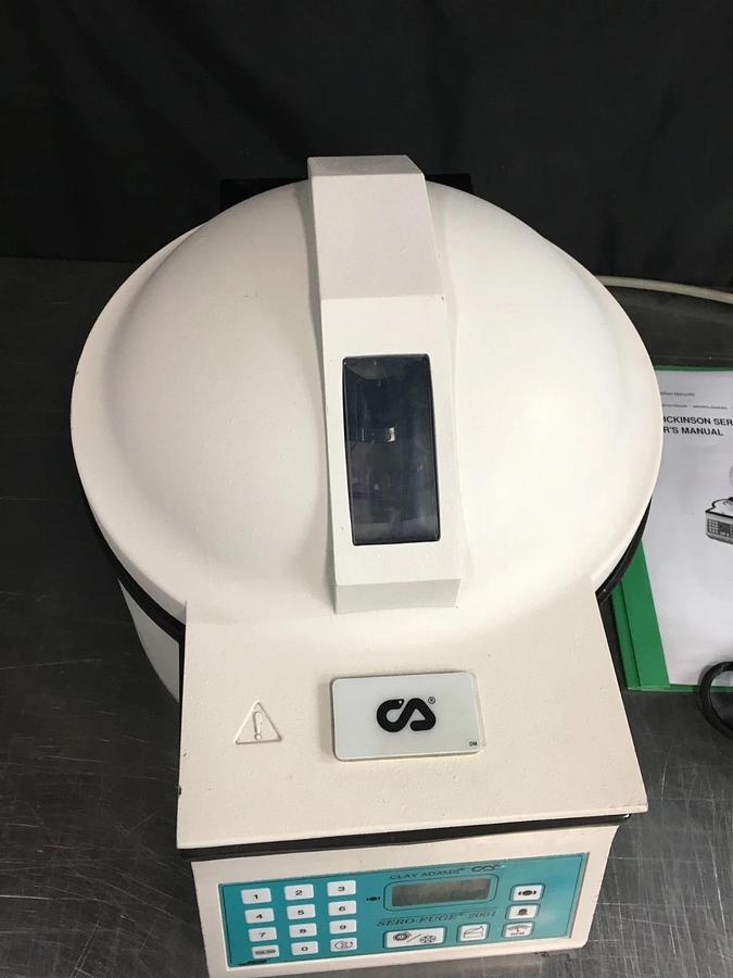 Used Clay Adams Sero-Fuge 2001 Centrifuge Benchtop w/ Rotor & Manual 420351