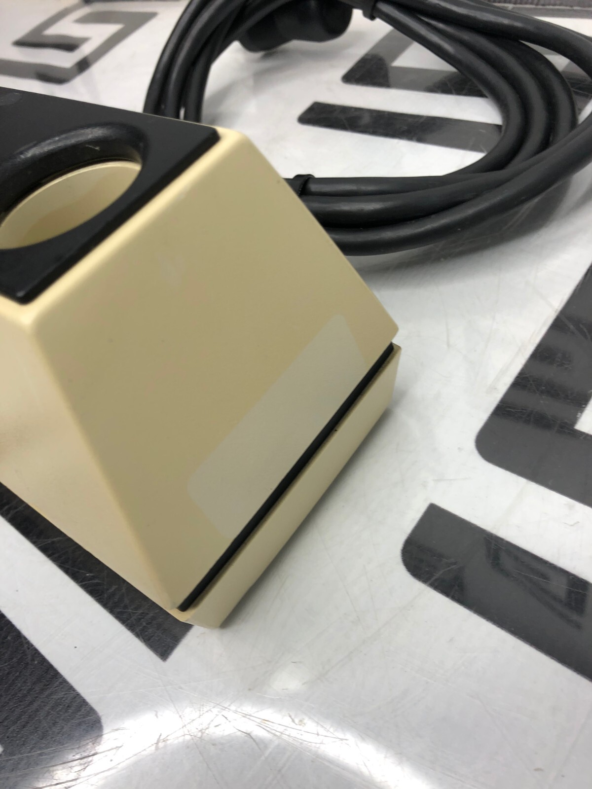 Used Welch Allyn 71110 Charger for 71500 or 71670 Rechargeable Battery Handle