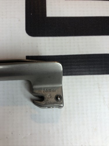 Used Welch Allyn 68482 68484 Blades Laryngoscope Miller 2 4 Lot of 7 30 Day Warranty