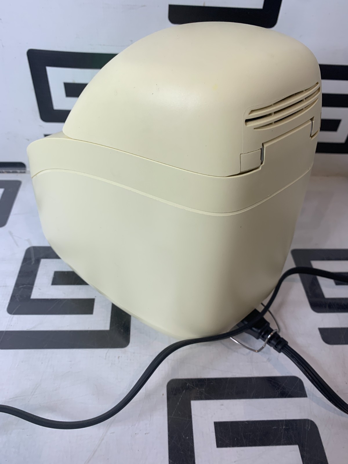 Used Medela Waterless Milk Warmer 87115 Digital Breast Formula Hospital Grade w/ Cord