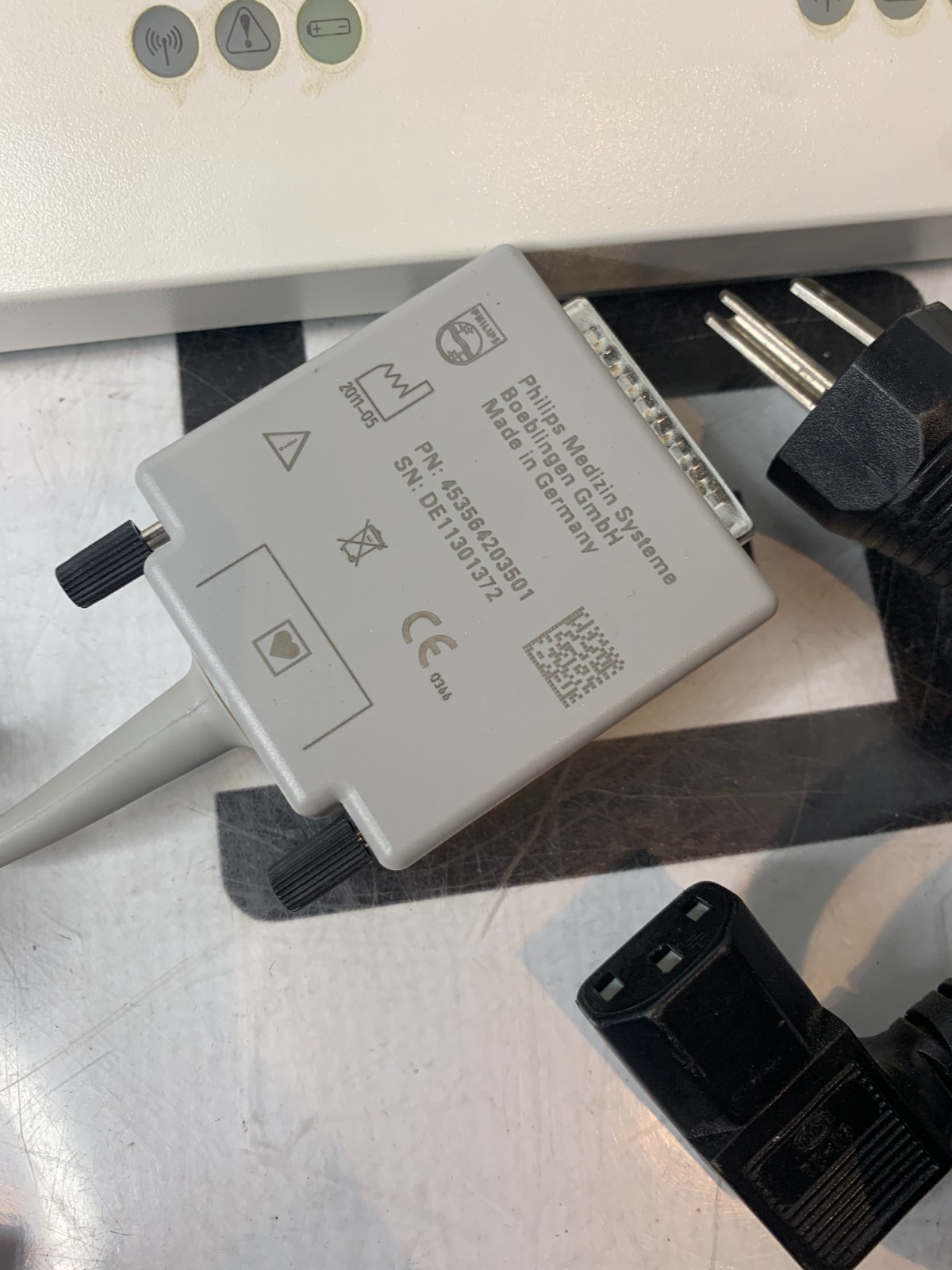 Used Philips M2720A Avalon CTS Cordless Fetal Monitoring Base Docking Station M2727A