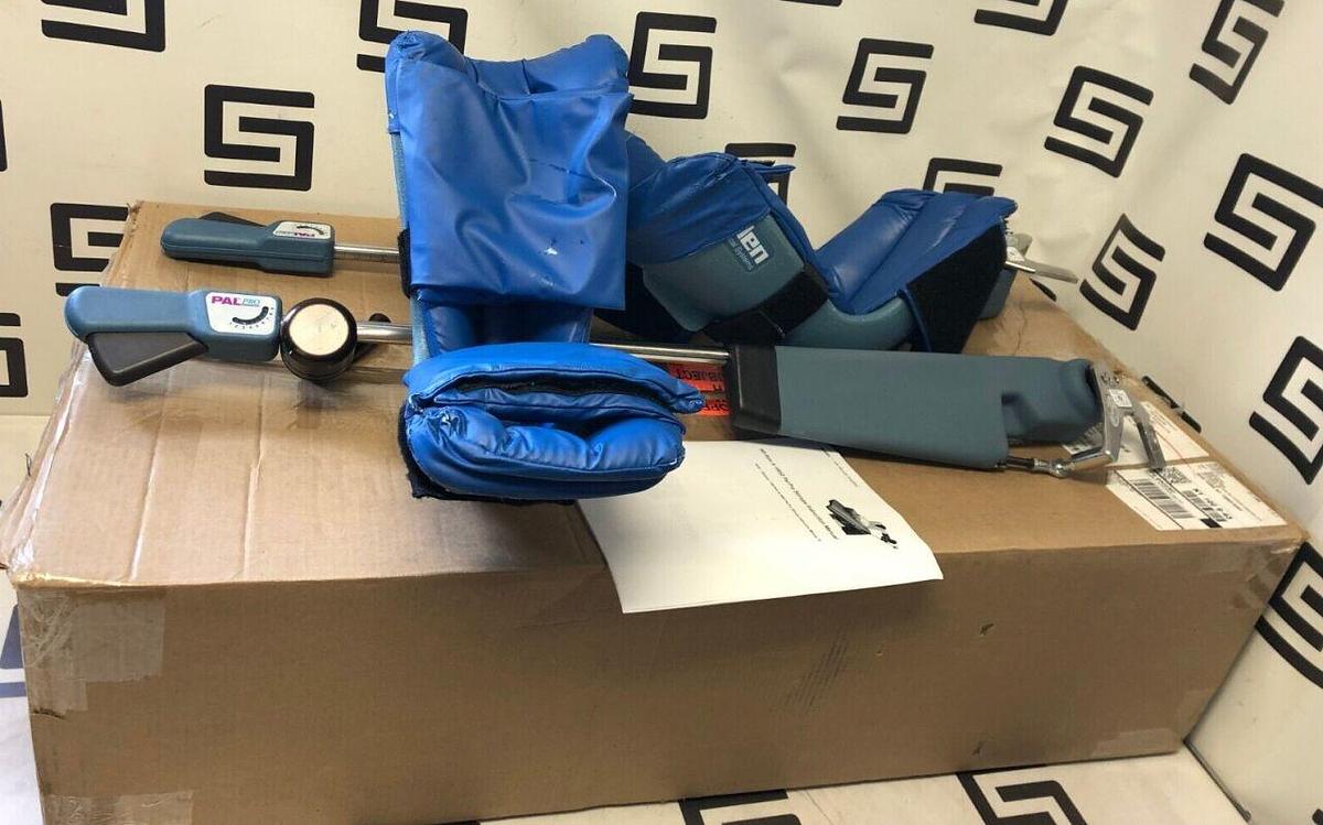 Used Stirrup Set Left   Right / Integrated Surgical Table Clamp