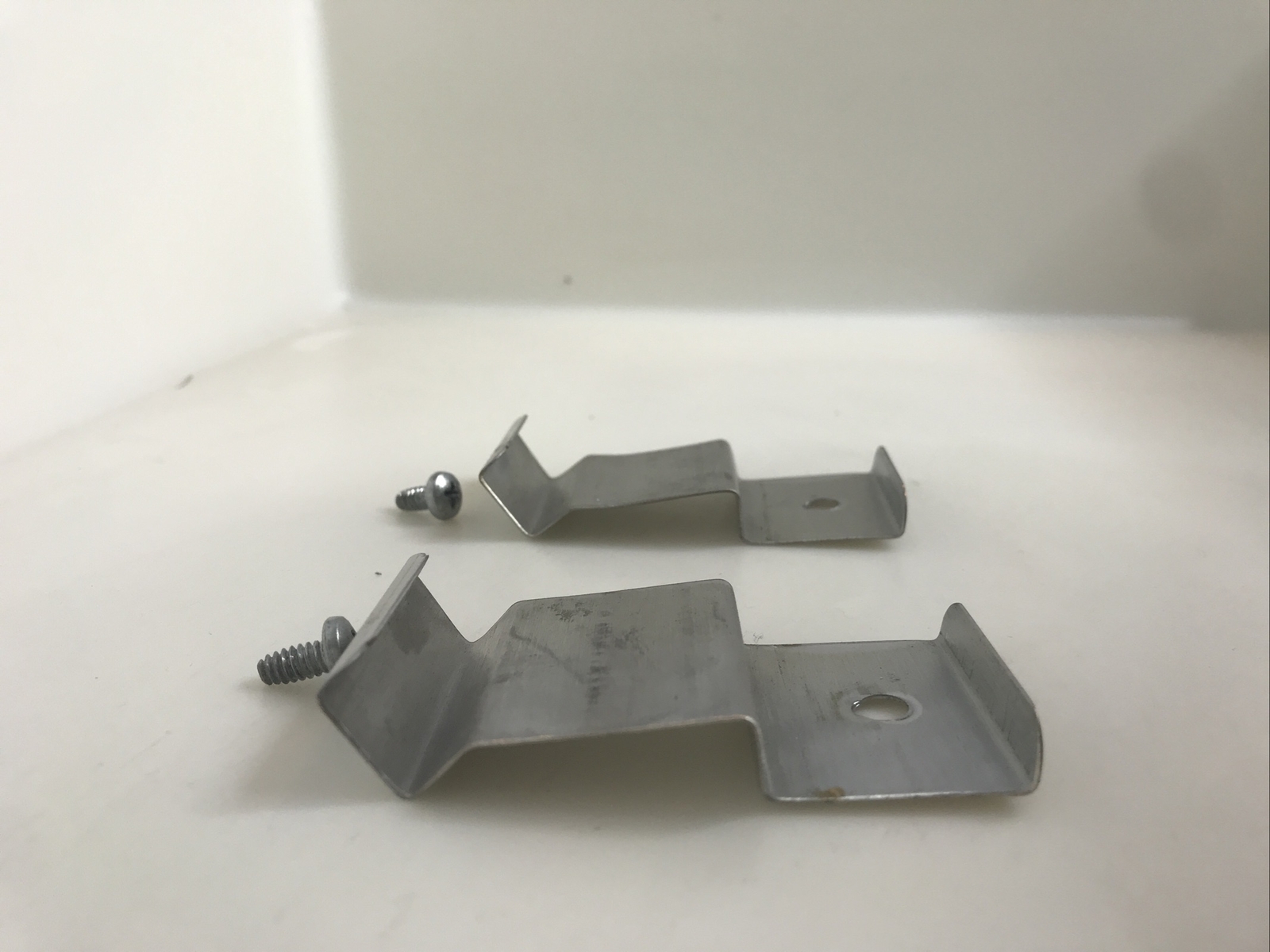 Used Metro LifeLine Emergency Crash Cart Model LEC51 Bottom Drawer 7 inch with tracks