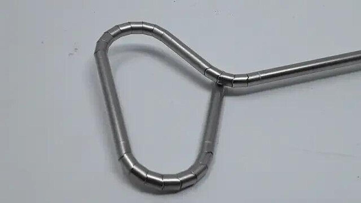 Used Surgical Laparoscopic ngular Articulating Retractor
