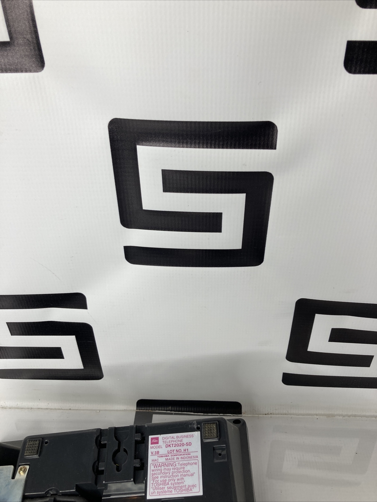 Used Toshiba DKT2020-SD Digital Business Telephone with DADM2020