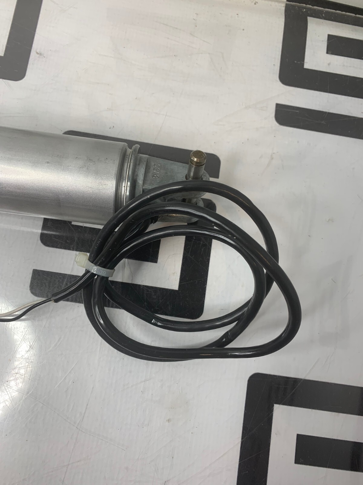 Used Midmark Ritter Evolution 75 Base Chair Tilt Cylinder PN 002-0002-00 RPI MIC064