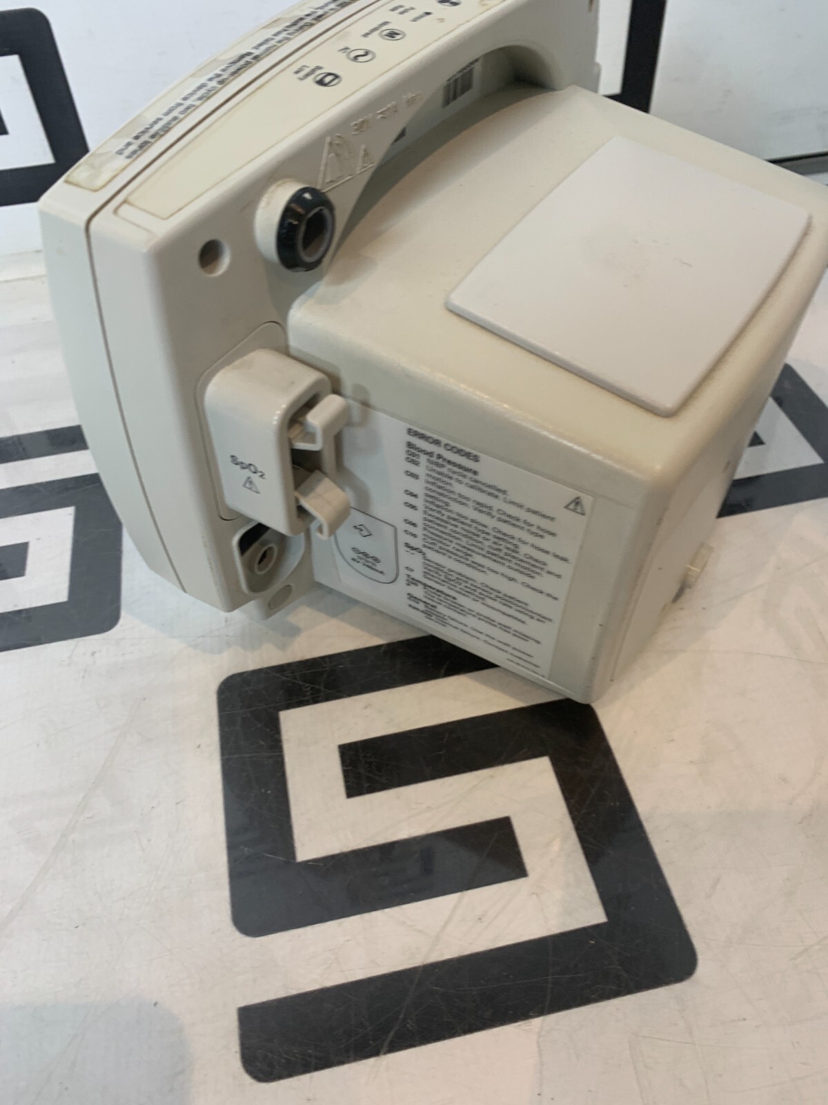 Used Welch Allyn 53N00 Vital Signs Monitor NIBP BP Blood Pressure 300 Series SPO2