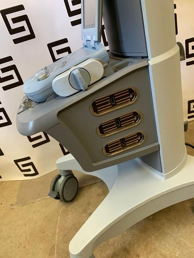 Used Zonare Z.One 4.7 SmartCart Diagnostic Ultrasound System   Scan Engine Docking Z1