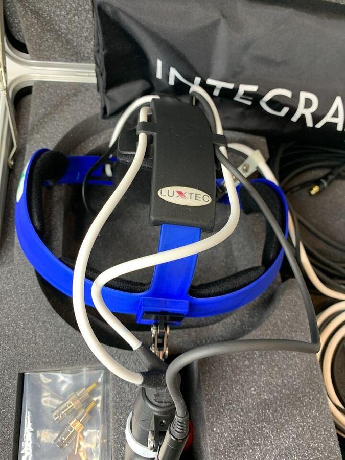 Used LUXTEC SENTECH OMRON INTEGRA Ultralight Pro Camera Head