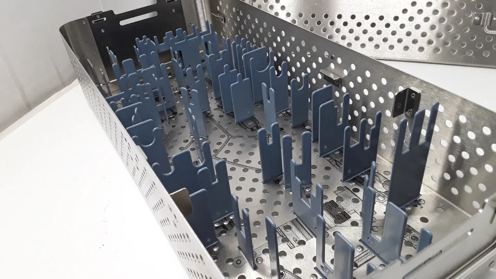 Used BRAINLAB 52313A Spine Basic Anterio Universal Sterilization Tray Container Case