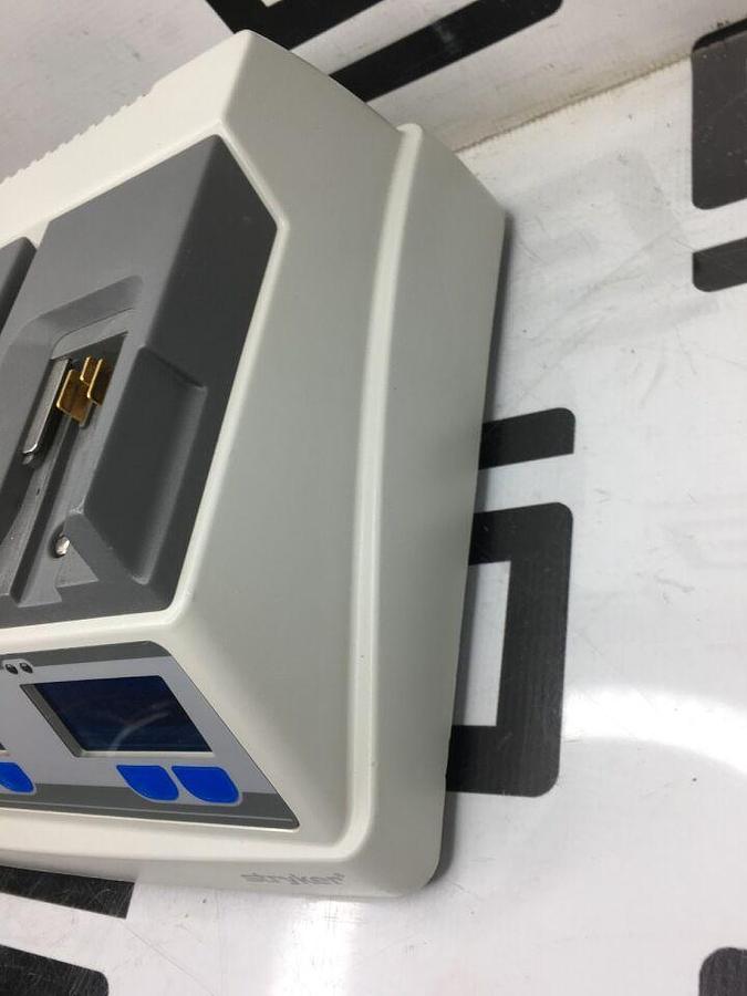 Used 611120 System W/ 4 Charging Bays TESTED