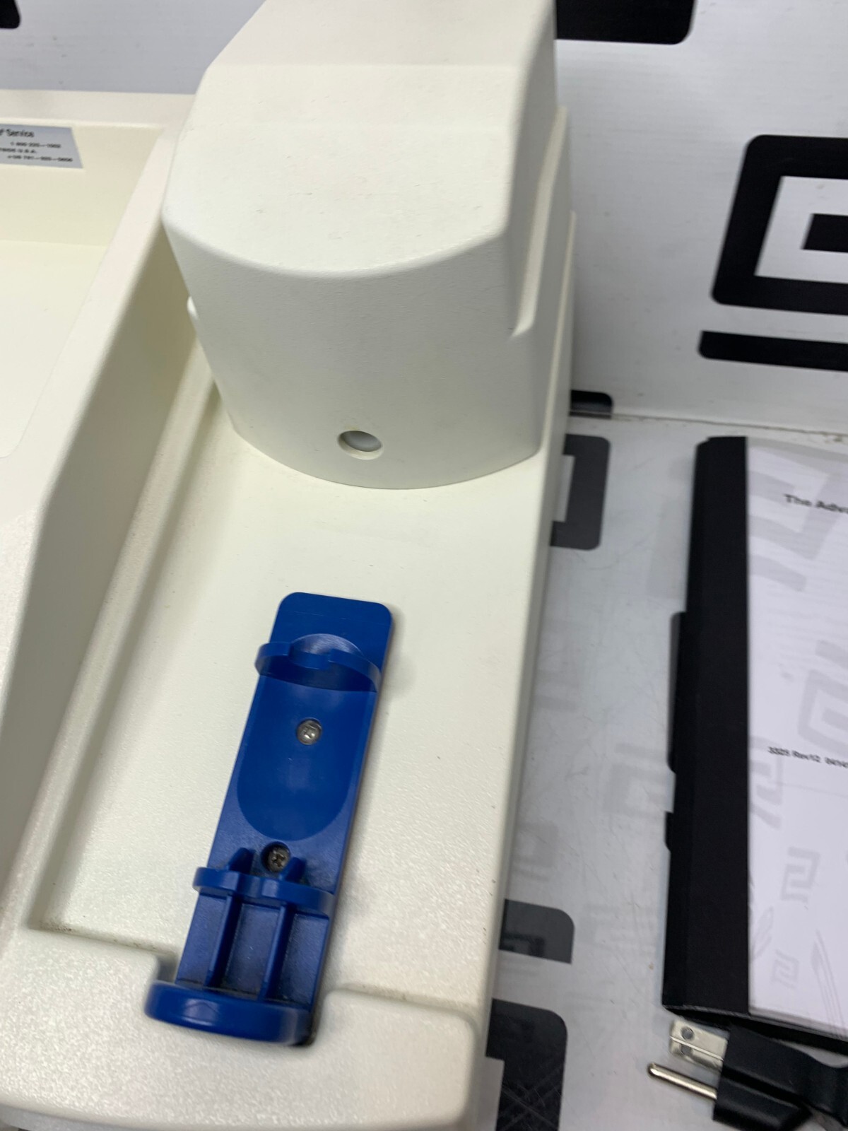 Used Advanced Instruments Model 3320 Osmometer Single Sample Micro-Osmometer A+