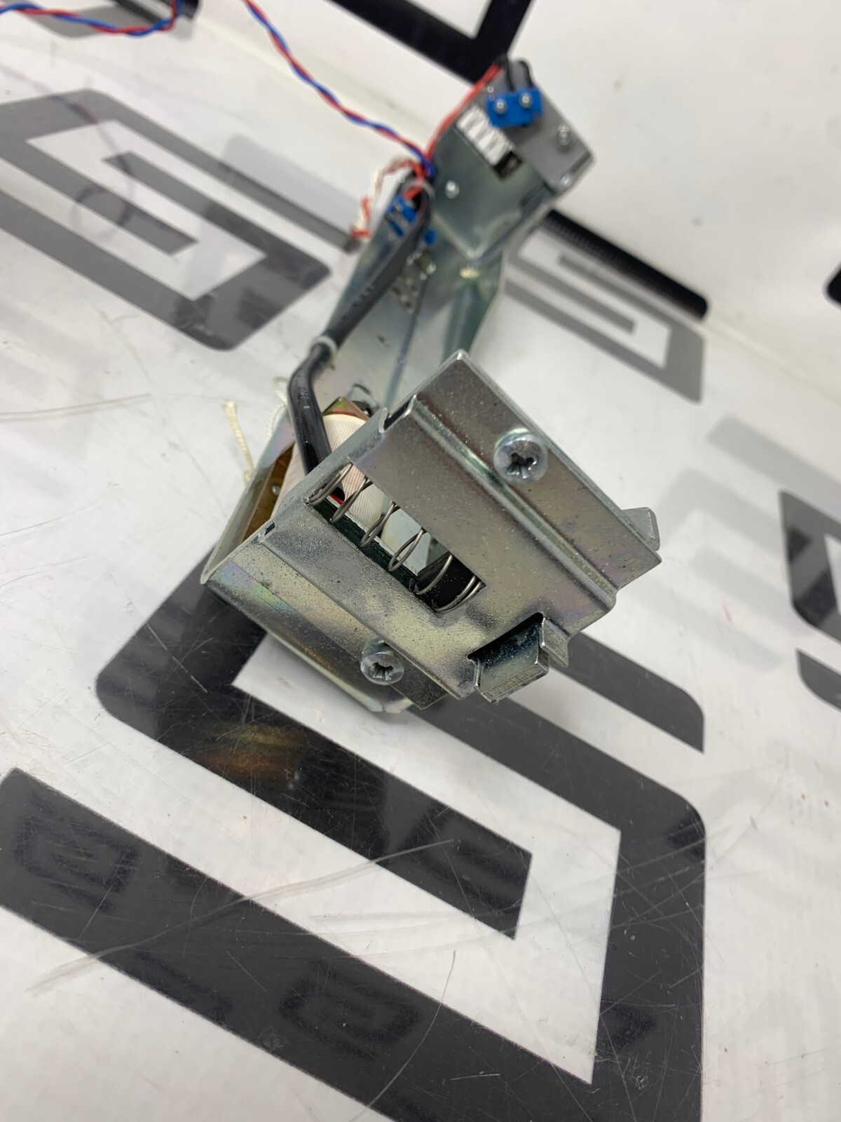 Used Eppendorf 5417C Lid Door Latch Locking Assembly Lock 5417 C  30 Day Warranty