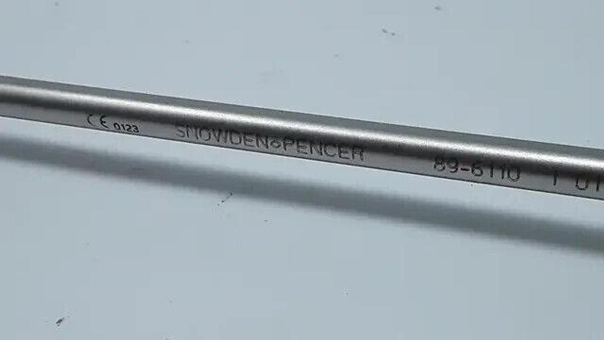 Used Surgical Laparoscopic ngular Articulating Retractor