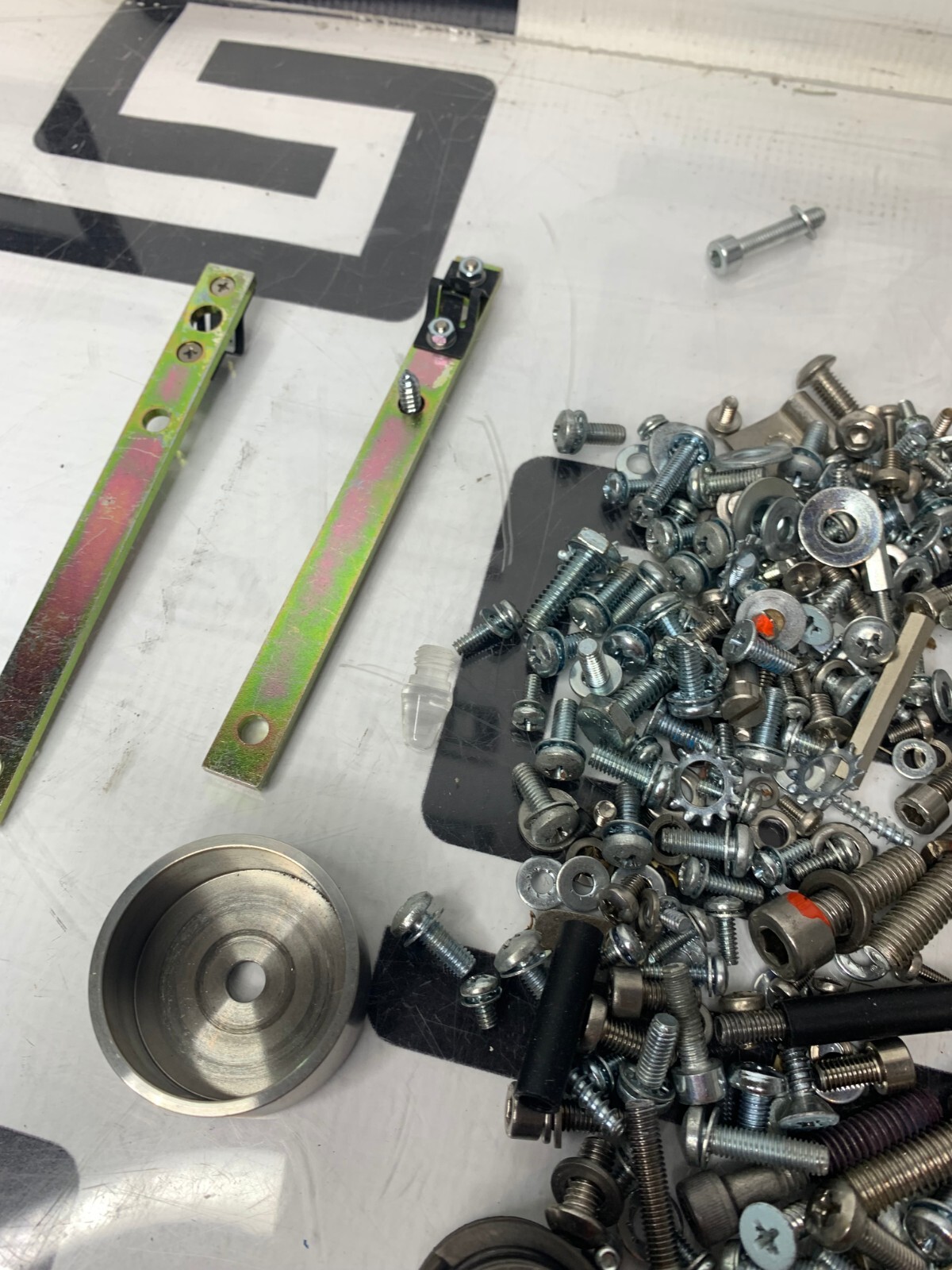 Used Gendex Orthoralix DDE 9200 Pan Dental XRay Hardware Bolt Screw