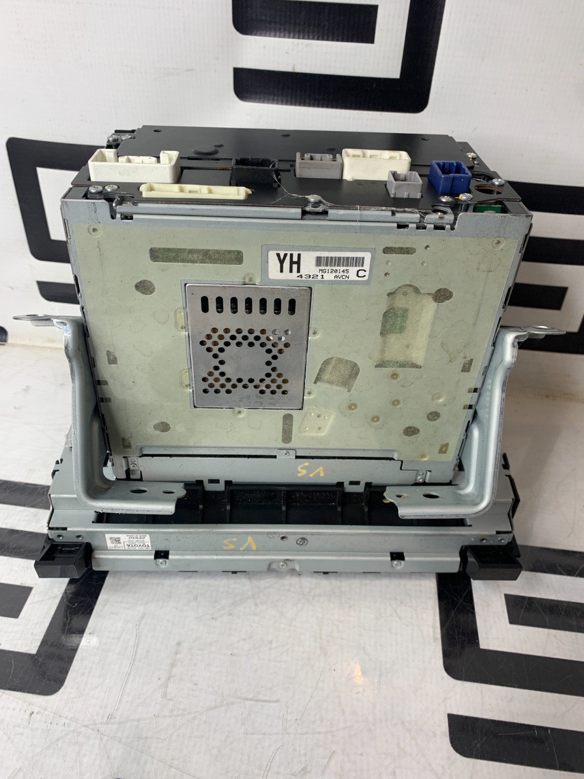 Used 2007-2009 Toyota Tundra Sequoia GPS Receiver OEM 86120-0C220 DW468100-0318 & DVD