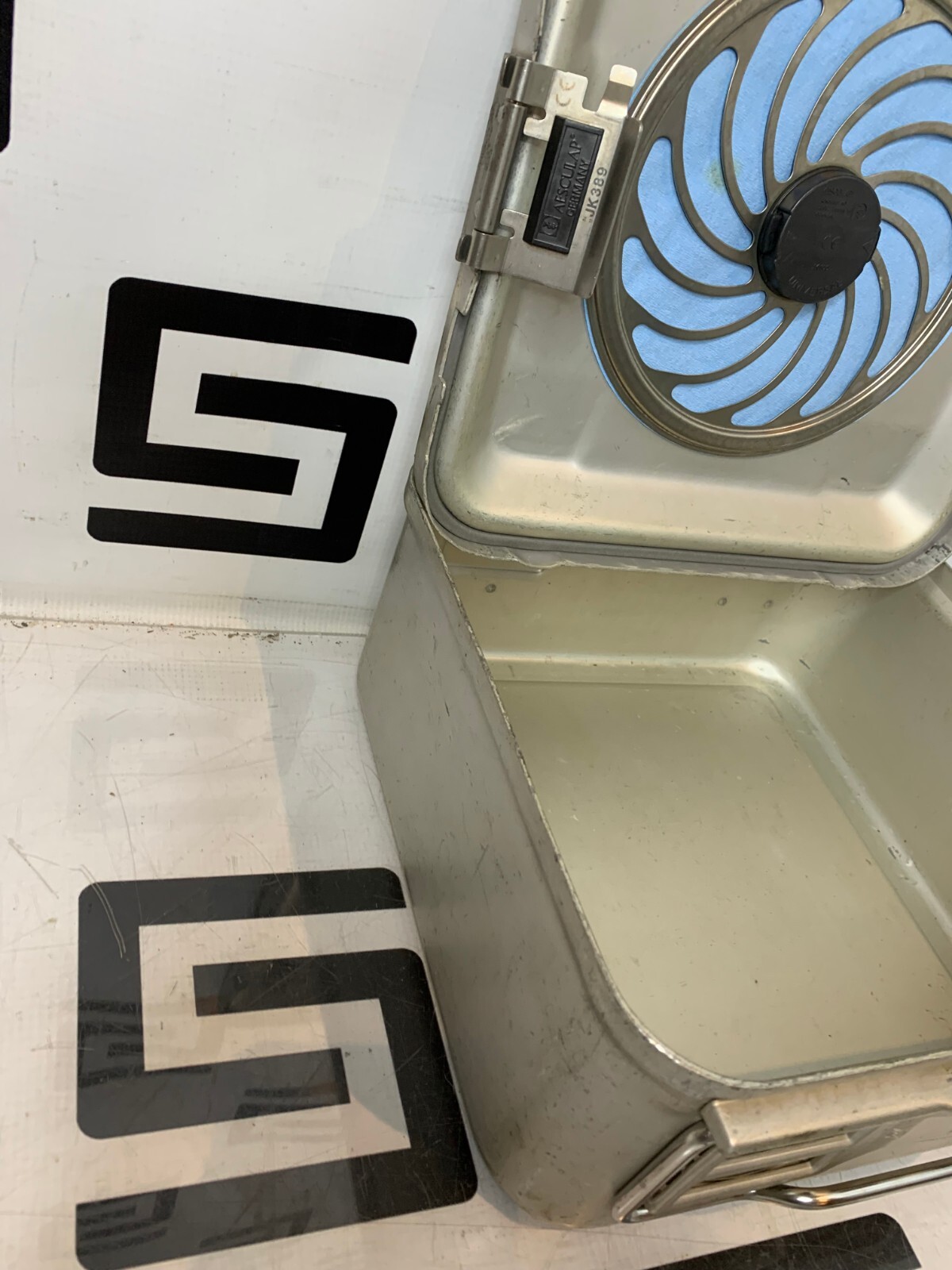 Used Aesculap JK341 Sterilization Container Half Size Sterile  S Bottom 5.5 Lid JK389