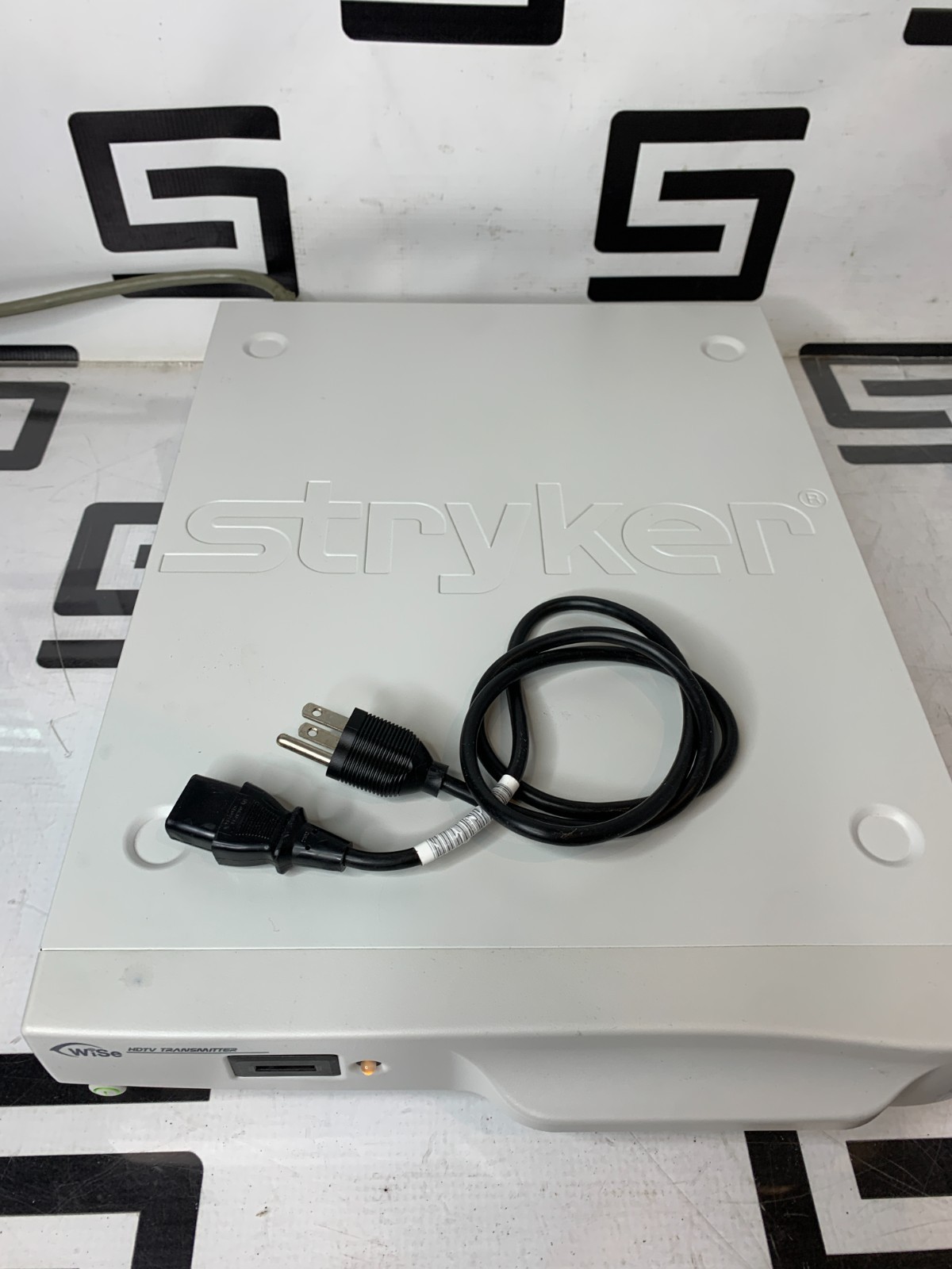 Used STRYKER 240-031-010 SYNK WIRELESS TRANSMITTER NO BLUE TOKEN KEY 240-030-974