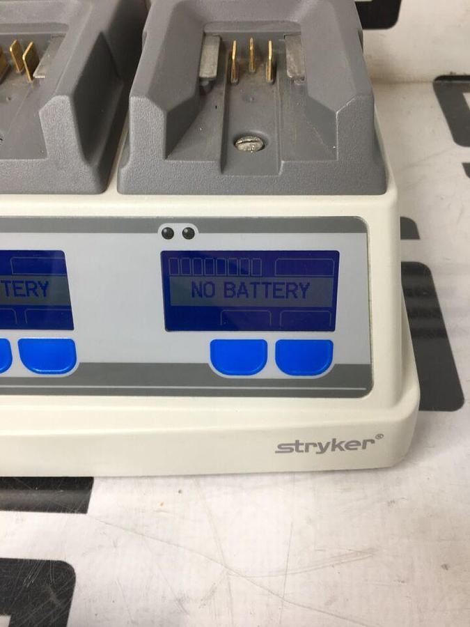 Used 611120 System W/ 4 Charging Bays TESTED