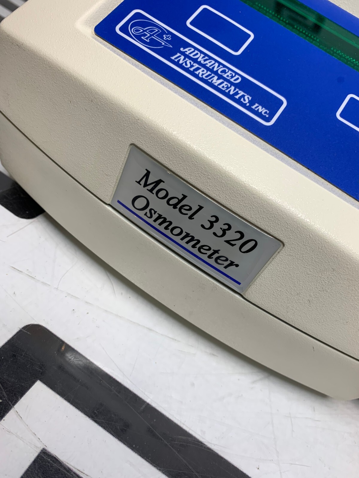 Used Advanced Instruments Model 3320 Osmometer Single Sample Micro-Osmometer A+