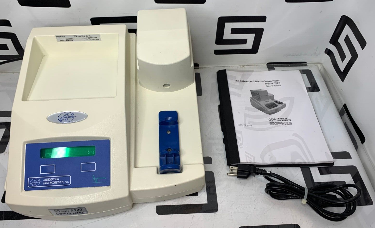 Used Advanced Instruments Model 3320 Osmometer Single Sample Micro-Osmometer A+