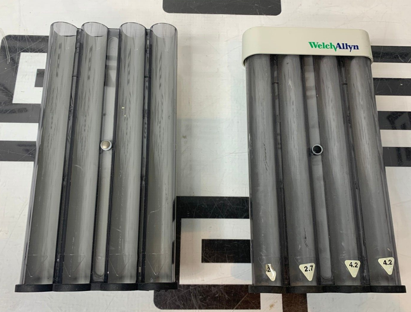 Used Welch Allyn 52100 KleenSpec Dispenser Specula 2.5mm 4mm Diagnostic Style 2 pcs.