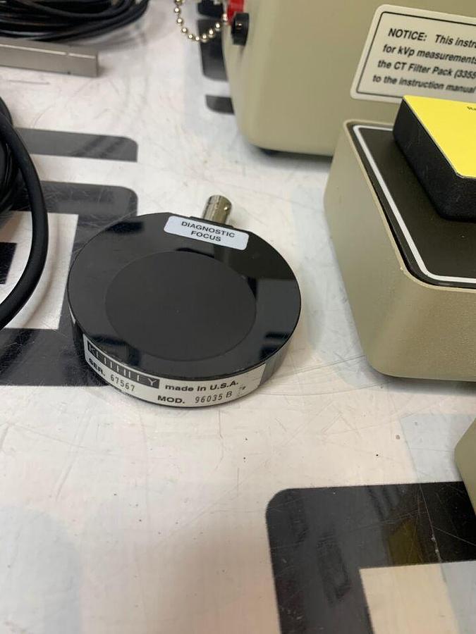 Used Keithley 35080A Dosimeter kVp Readout 35050A Divider X-Ray Kit 96035 35035 METER