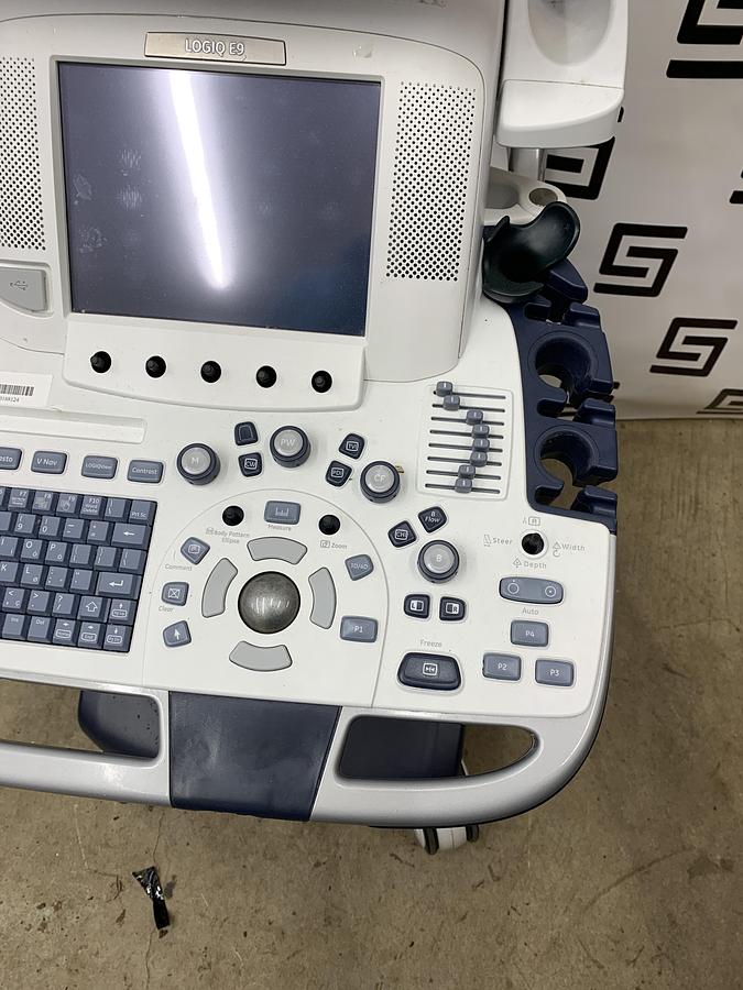 Parts/Repair GE LOGIQ E9 ULTRASOUND SYSTEM CONSOLE 5205000-3 Machine PARTS