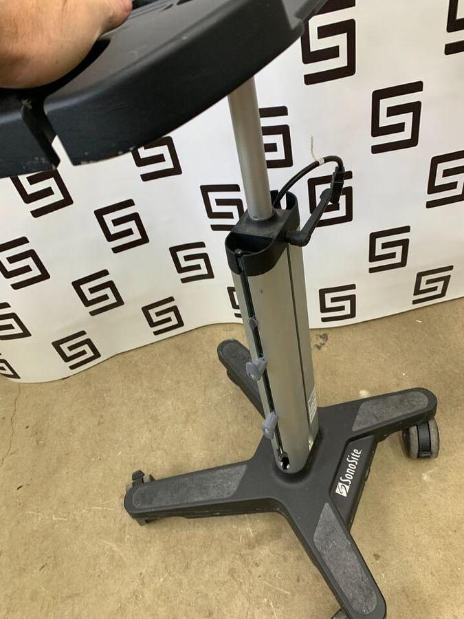 Used Edge P158015 Stand Mobile Rolling Ultrasound System Cart